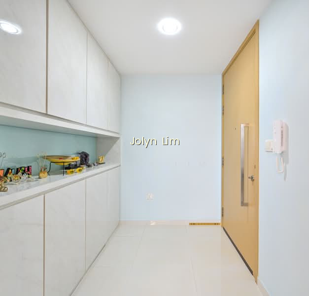 SKYPARK RESIDENCES photo 5