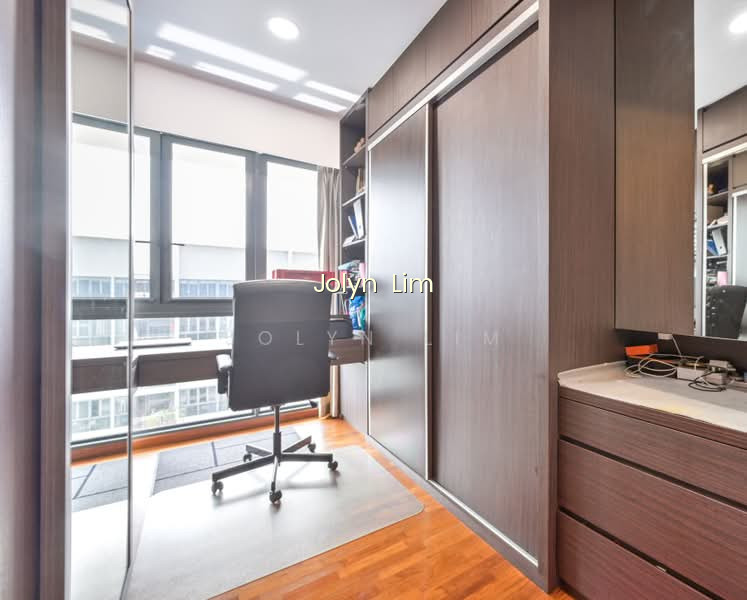 SKYPARK RESIDENCES photo 6
