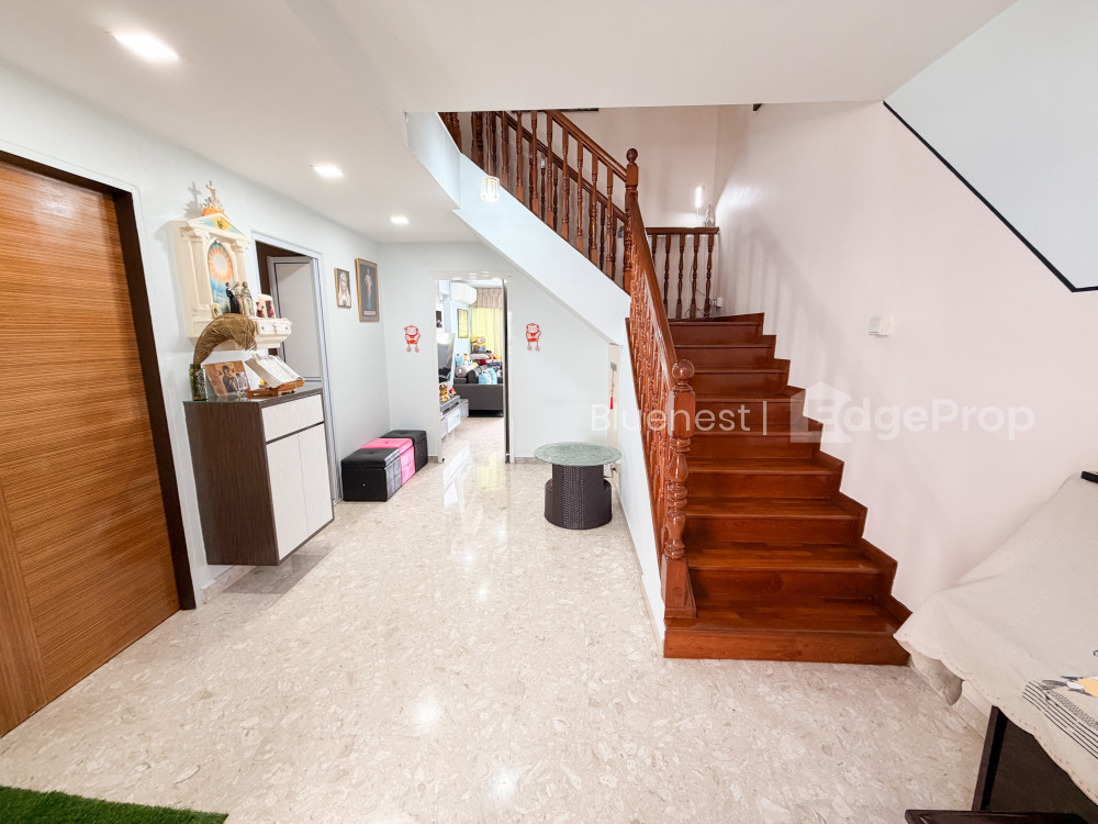 328 YISHUN RING ROAD photo 3