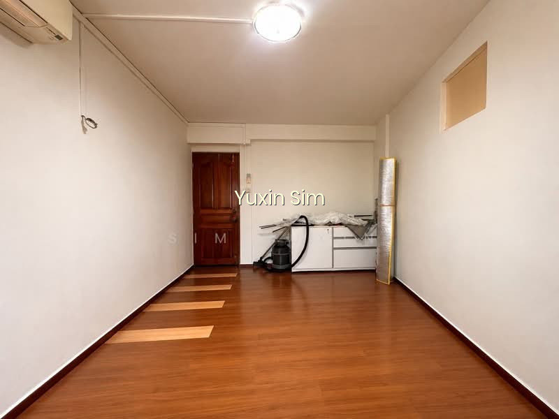 306 Tampines Street 32 photo 4