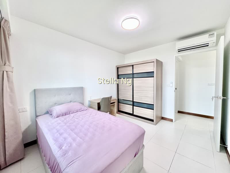 180C BOON LAY DRIVE image 1 of 10