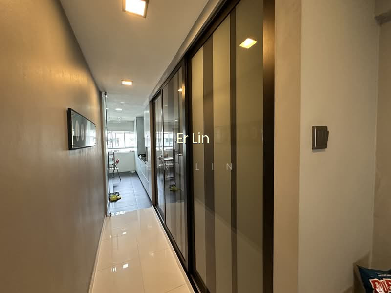 584 CHENG SAN COURT photo 3