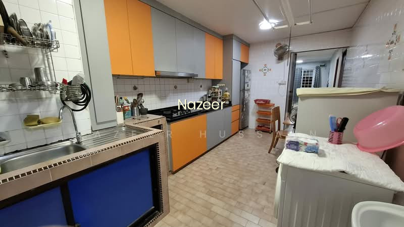 222 SERANGOON AVENUE 4 image 1 of 10