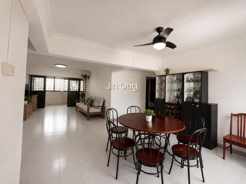 123 MARSILING RISE image 1 of 10