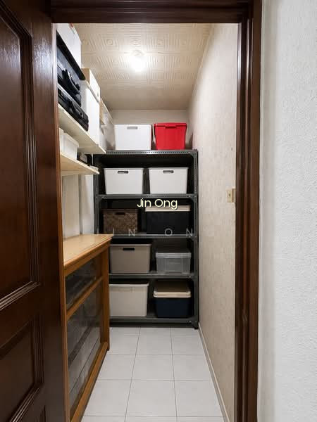 123 MARSILING RISE photo 5