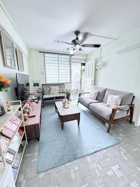 209 BOON LAY PLACE photo 4