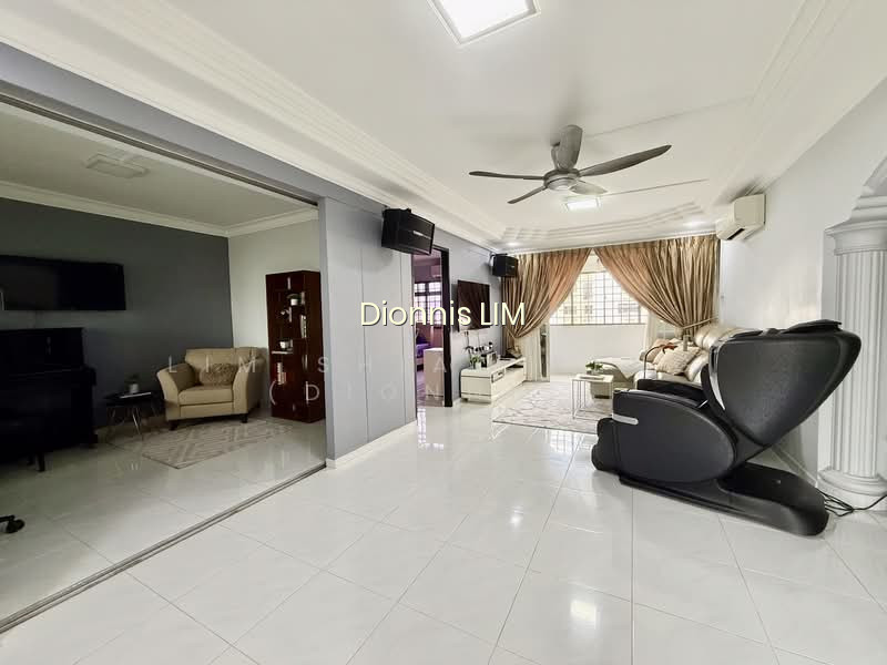 861 WOODLANDS STREET 83 image 1 of 10