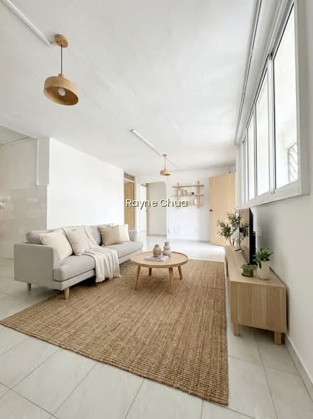 601 HOUGANG AVENUE 4 image 1 of 10