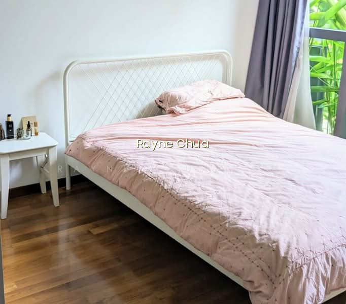 SOPHIA HILLS photo 4