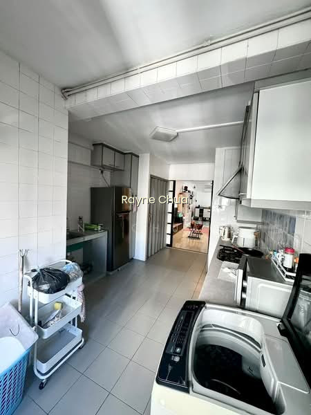 408 SERANGOON AVENUE 1 photo 6