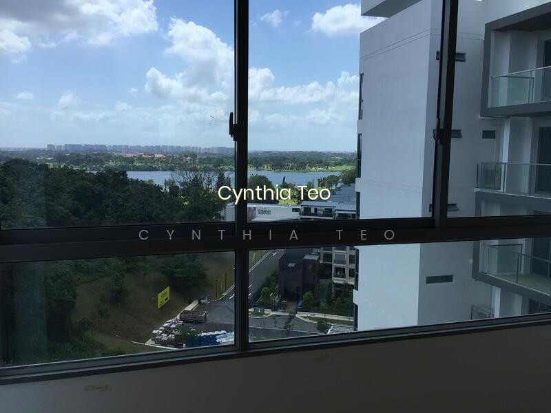 SKIES MILTONIA photo 5