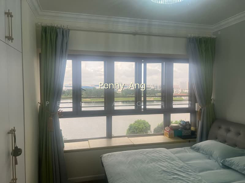WATERFRONT GOLD photo 5