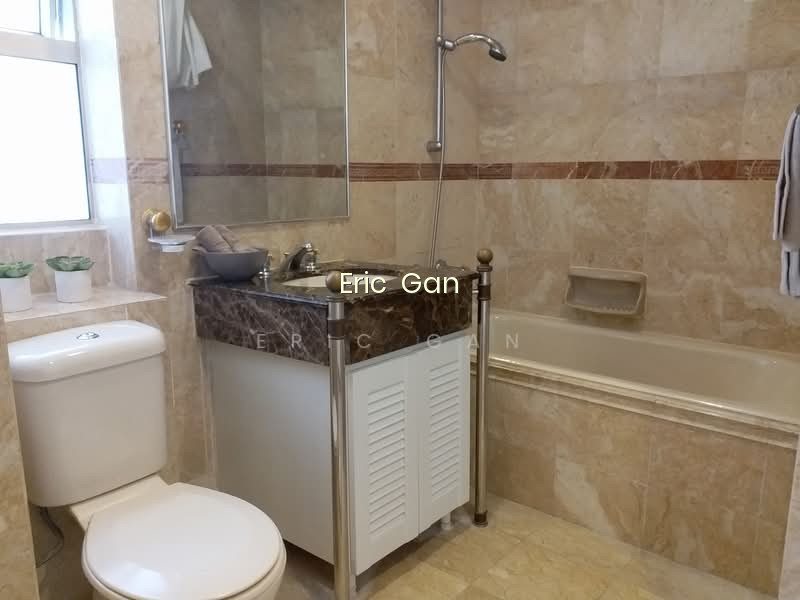LEONIE CONDOTEL photo 6