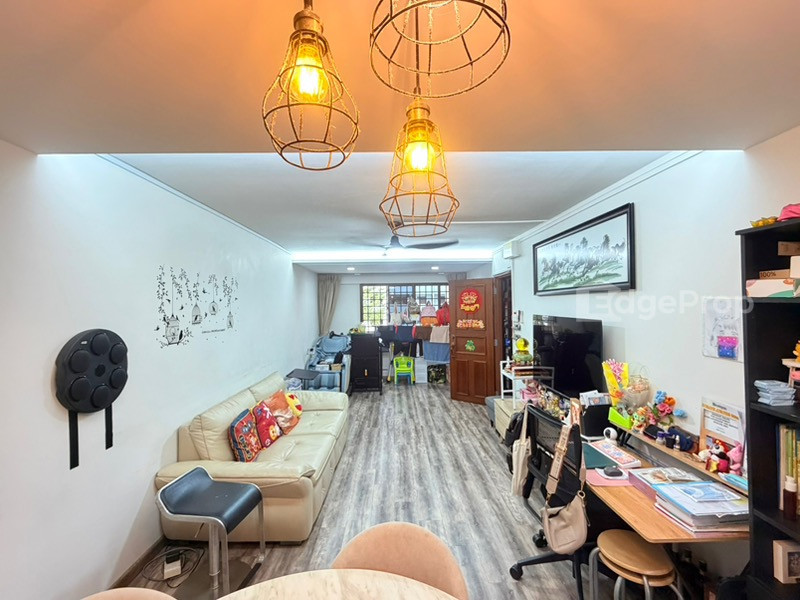 109 SERANGOON NORTH AVENUE 1 image 1 of 10