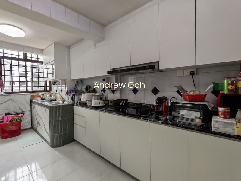 4 LORONG 7 TOA PAYOH image 1 of 10
