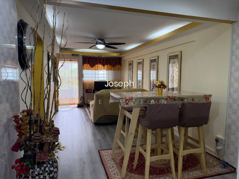 24 MARSILING DRIVE photo 2