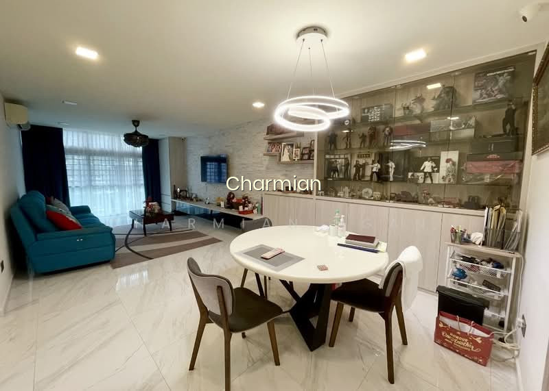 112 EDGEFIELD PLAINS photo 3
