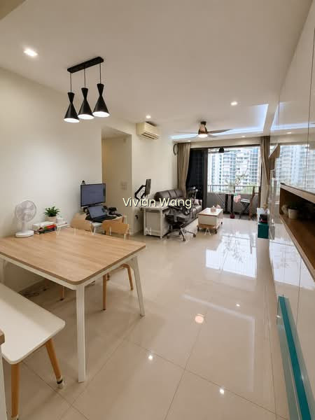 PRIVE image 1 of 9