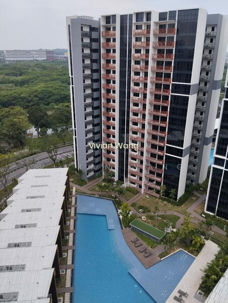 RIVERFRONT RESIDENCES photo 5