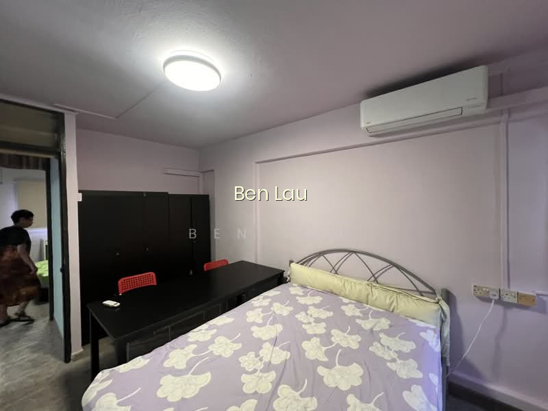 308 CLEMENTI AVENUE 4 photo 3