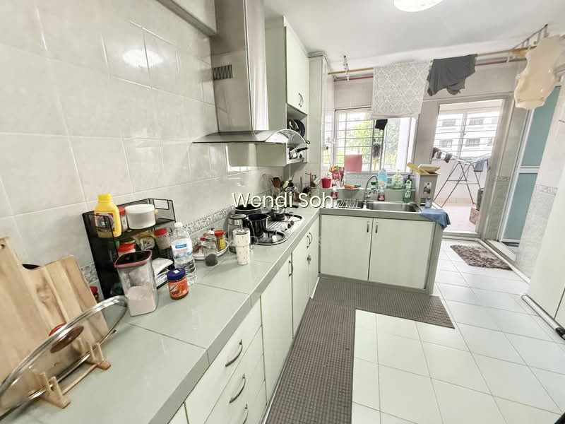 17 HOUGANG AVENUE 3 photo 6