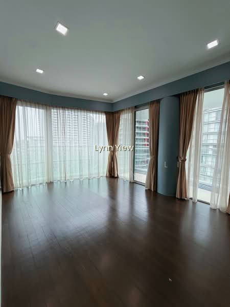 Nathan Suites photo 6