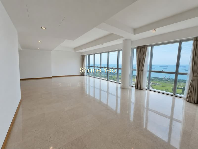 MARINA BAY RESIDENCES photo 3