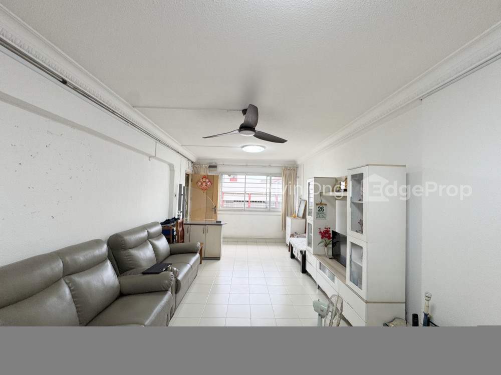 671 HOUGANG AVENUE 8