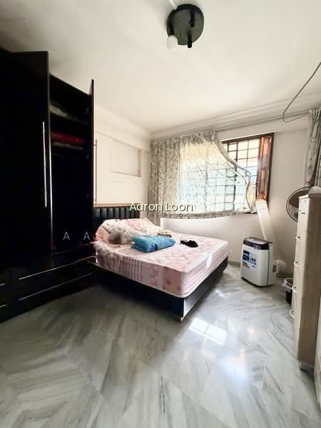 498H TAMPINES STREET 45 photo 5