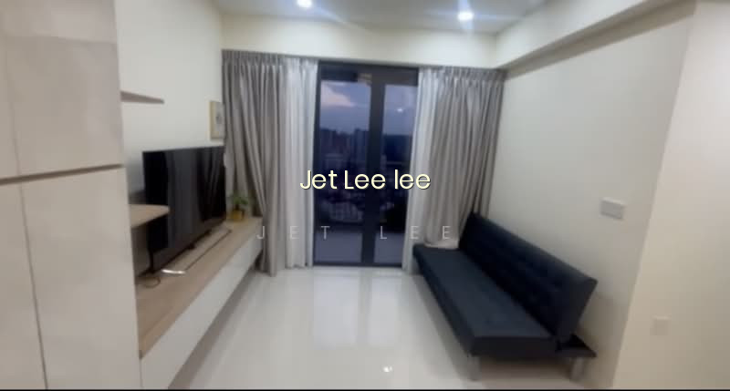 RIVERFRONT RESIDENCES photo 2