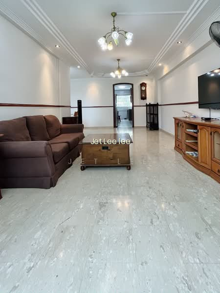 438 TAMPINES STREET 43 image 1 of 10