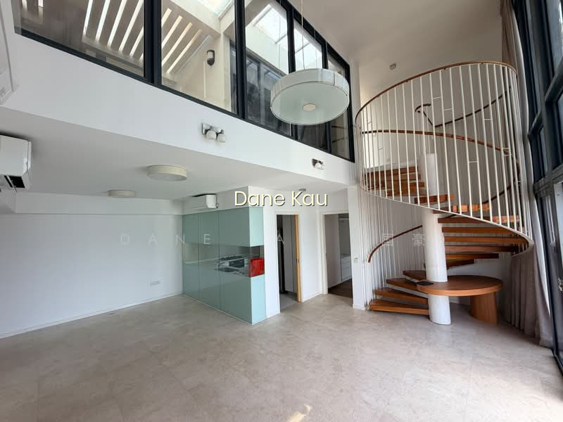 THE LAKEFRONT RESIDENCES photo 6