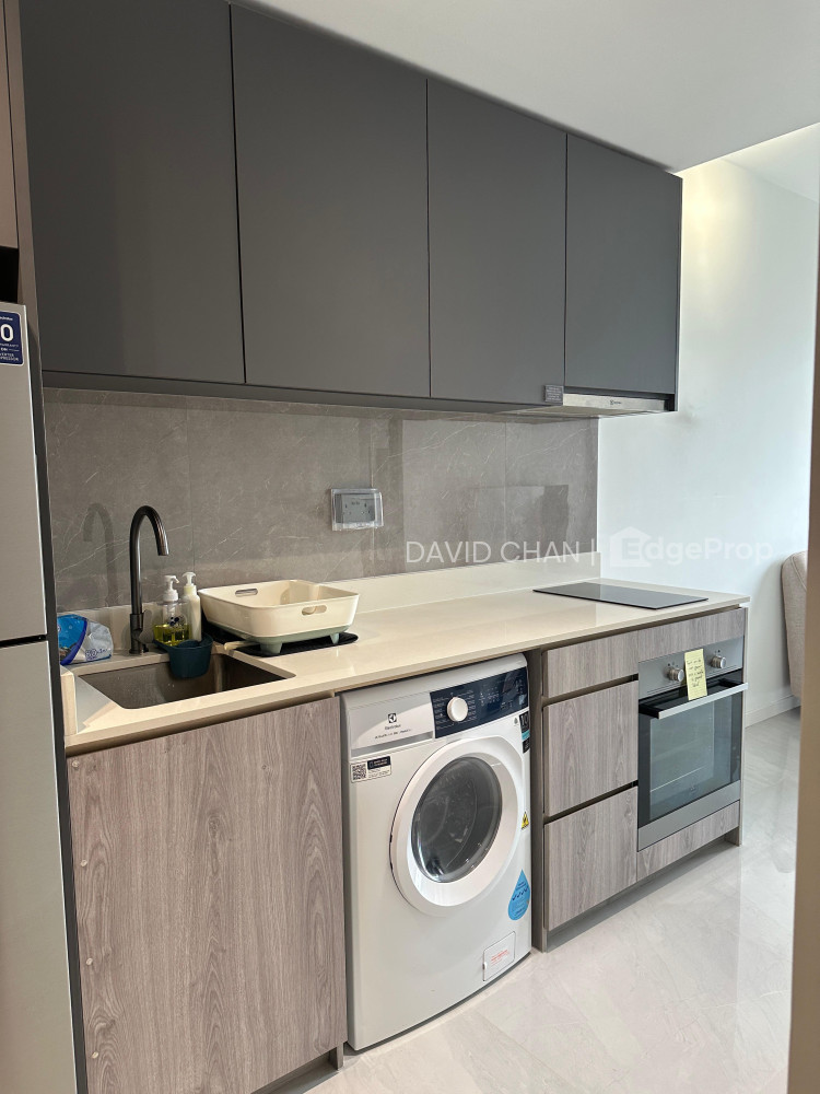 RIVERFRONT RESIDENCES photo 4