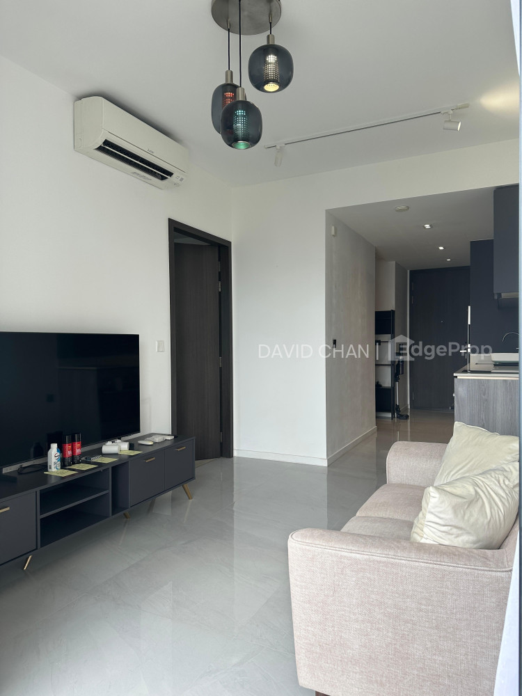 RIVERFRONT RESIDENCES photo 6