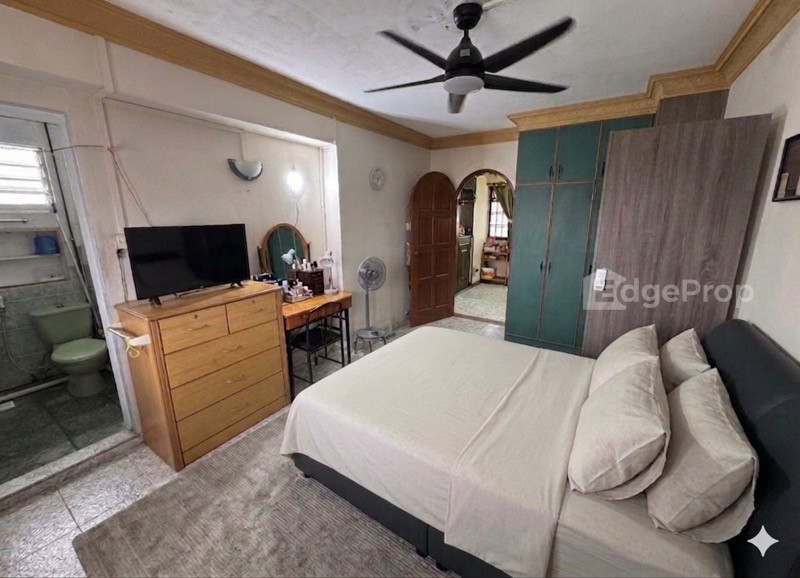 843 JURONG WEST STREET 81 photo 3