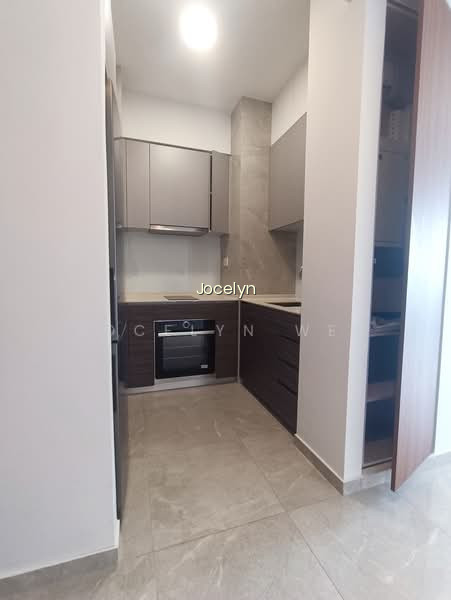 STIRLING RESIDENCES photo 4