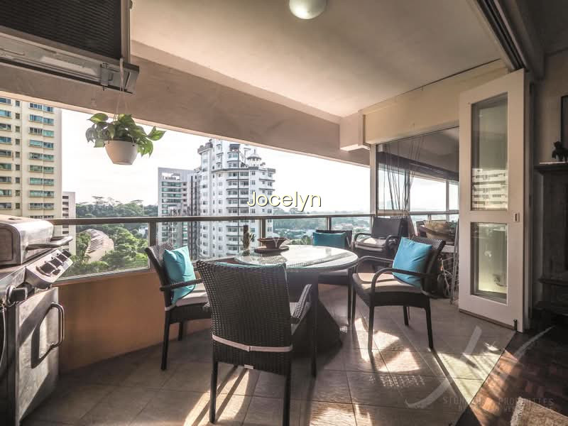 RIDGEWOOD CONDOMINIUM photo 6
