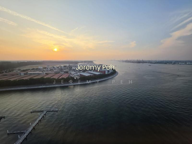 415A NORTHSHORE DRIVE image 1 of 10
