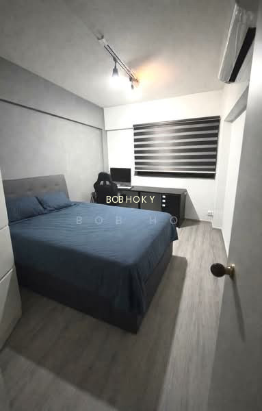 106 BUKIT BATOK CENTRAL photo 5