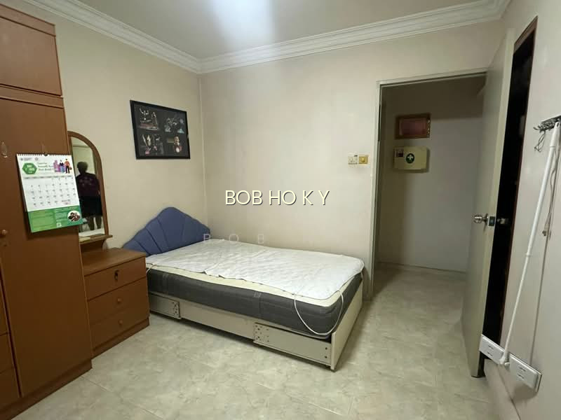65 TEBAN GARDENS ROAD image 1 of 8