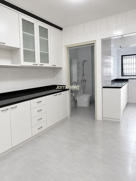 663 WOODLANDS RING ROAD photo 2