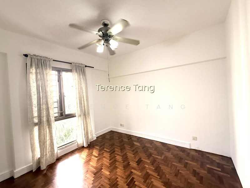PARKVIEW APARTMENTS photo 3