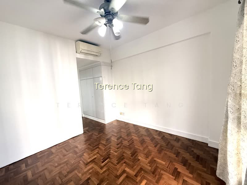 PARKVIEW APARTMENTS photo 4