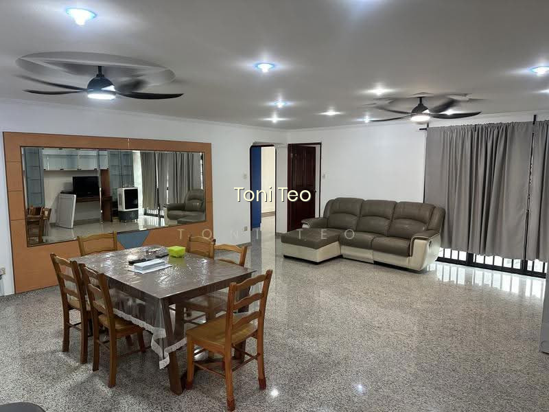323C SENGKANG EAST WAY