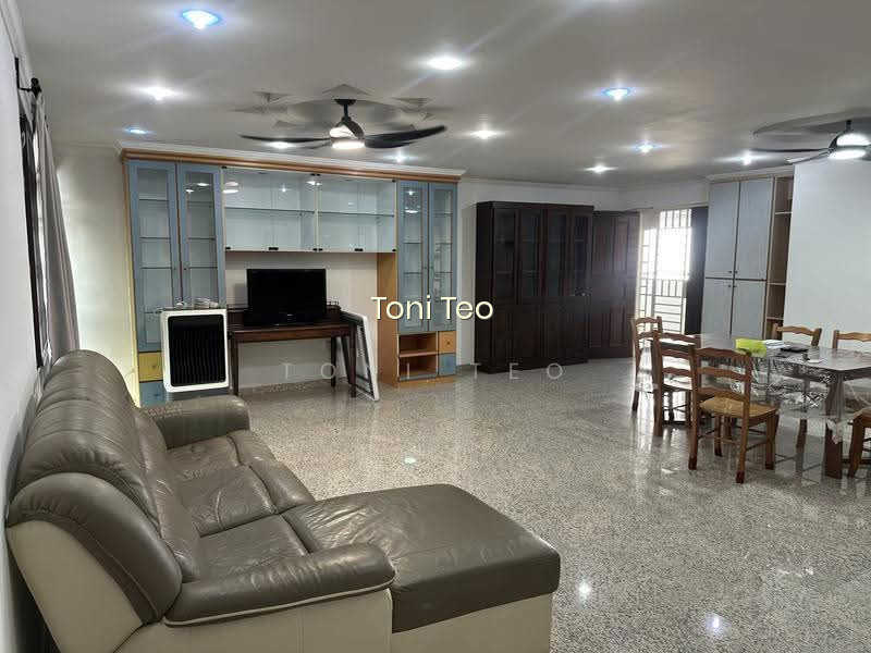 323C SENGKANG EAST WAY photo 4