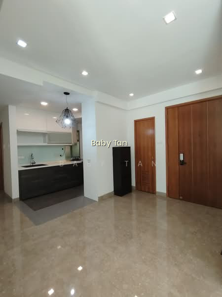 ADAM PARK CONDOMINIUM photo 2