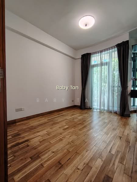 ADAM PARK CONDOMINIUM photo 3