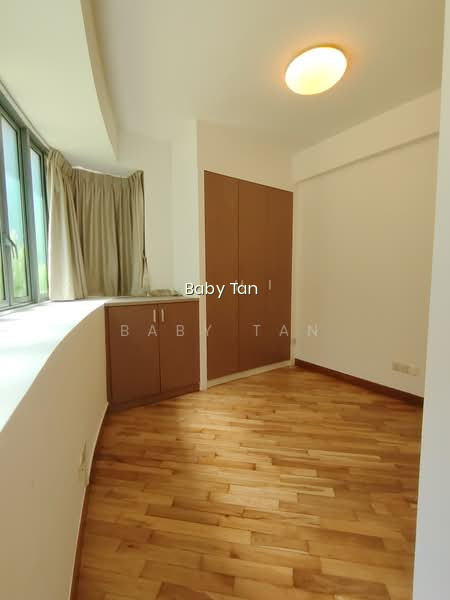 ADAM PARK CONDOMINIUM photo 4