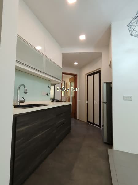 ADAM PARK CONDOMINIUM photo 5
