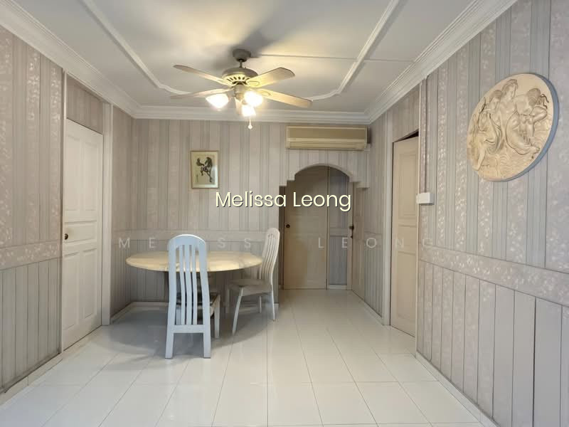 4 TOH YI DRIVE image 1 of 10